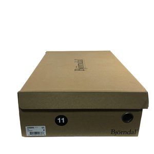 BJORNDAL IVY CHOCOLATE SUEDE BOOTS NIB WOMENS 11